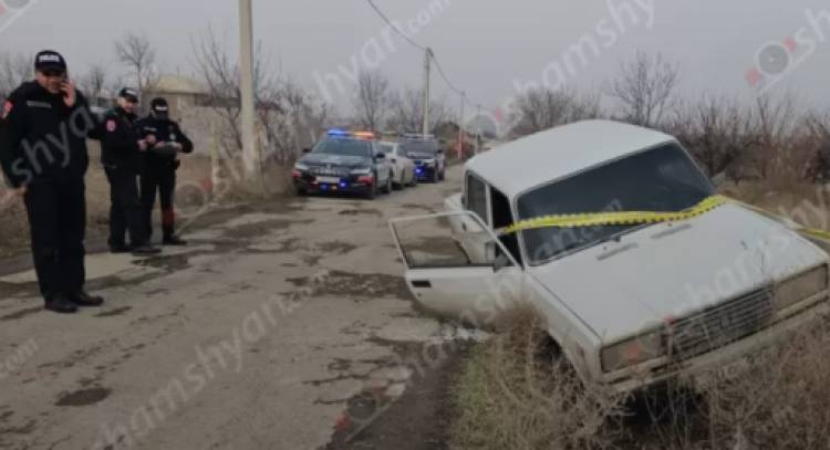 Պտղունք գյուղում 07-ը բախվել է հողաթմբին և մասամբ հայտնվել ջրատարում․ կա վիրավոր