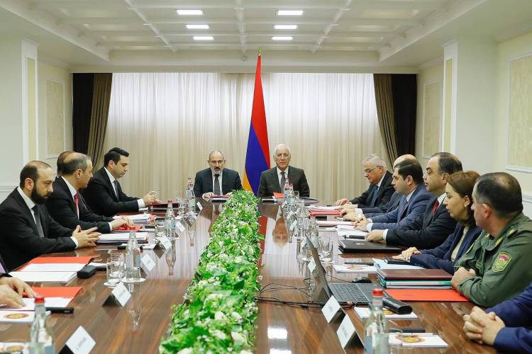Փաշինյանի գլխավորությամբ Անվտանգության խորհրդի նիստ է գումարվել․ քննարկել են ռազմավարական հարցեր