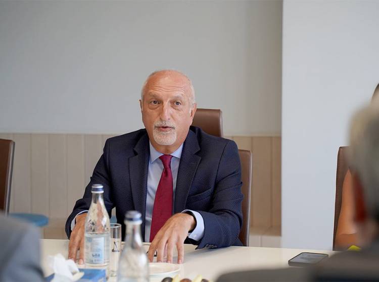 «Սիներջի»-ն պահանջում է փոխել ընկերության կալանավորված աշխատակիցների խափանման միջոցը