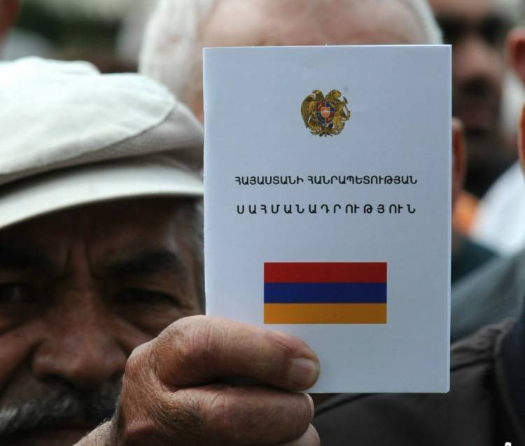 Որ կուսակցությունները կմիանան հանրաքվեի «Ոչ»-ի ճամբարին․ «Հրապարակ»
