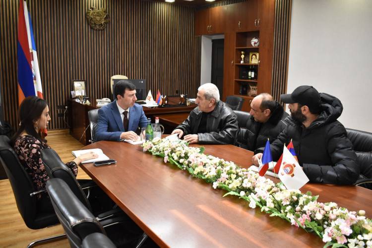 ՔՊ-ն կրկին սկսել է հոգեորսությամբ զբաղվել. «Հրապարակ»