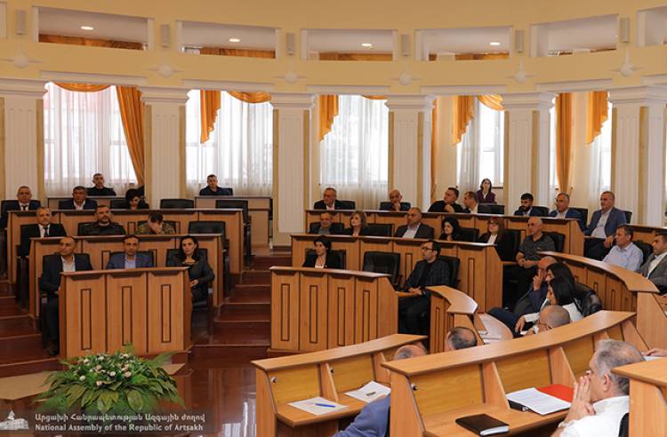 Արցախի ԱԺ-ն նիստ կգումարի. «Ժողովուրդ»