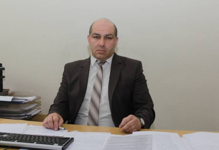 Ագրարայինի ռեկտորն ումի՞ց է պակաս․ «Հրապարակ»