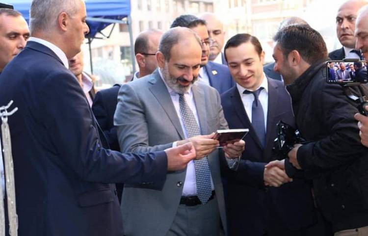 Ավելի քան 9 մլն դրամ՝ արկղեր համար. նախարարության ճոխ գնումները. «Ժողովուրդ»