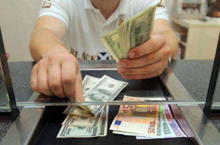 Ռուբլին էժանացել է. փոխարժեքն՝ այս պահին