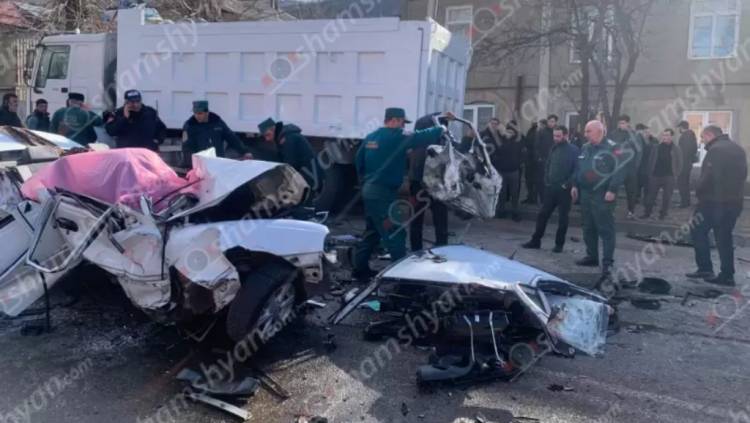 Ողբերգական վթար՝ Վանաձորում. բախվել են Maserati-ն, Daewoo Nexia-ն ու Howo բեռնատարը. զոհեր ու վիրավոր կան