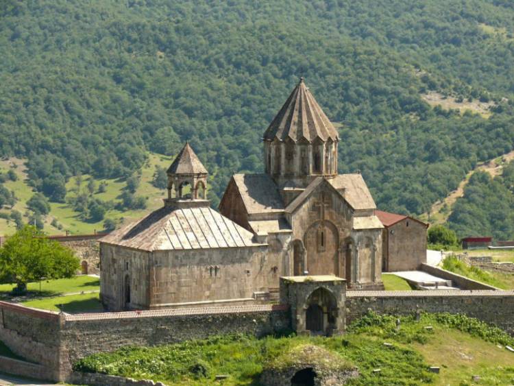 Ինչպես մնացինք «վիրտուալության» հույսին. «Փաստ»