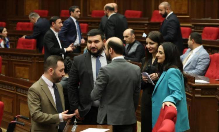 Ինչպես են անցել ՔՊ փակ նիստերը․ «Հրապարակ»