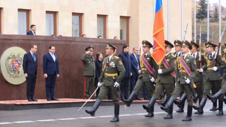 Ադրբեջանը դեմ է նաեւ համազգեստի՞ն. «Հրապարակ»