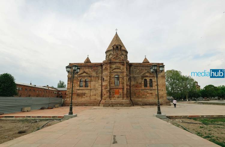 Էջմիածնի Մայր տաճարը կվերաօծվի. հայտնի է երբ տեղի կունենա վերաօծման եւ Մյուռոնօրհնության արարողությունները