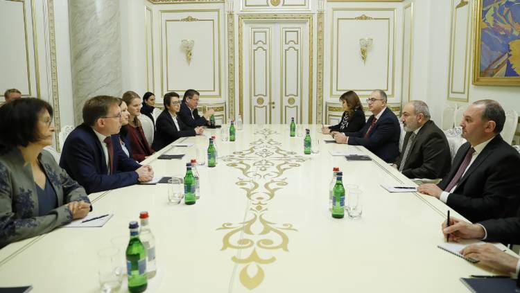 Փաշինյանն ընդունել է Բունդեսթագի իրավական հարցերի հանձնաժողովի նախագահի գլխավորած պատվիրակությանը