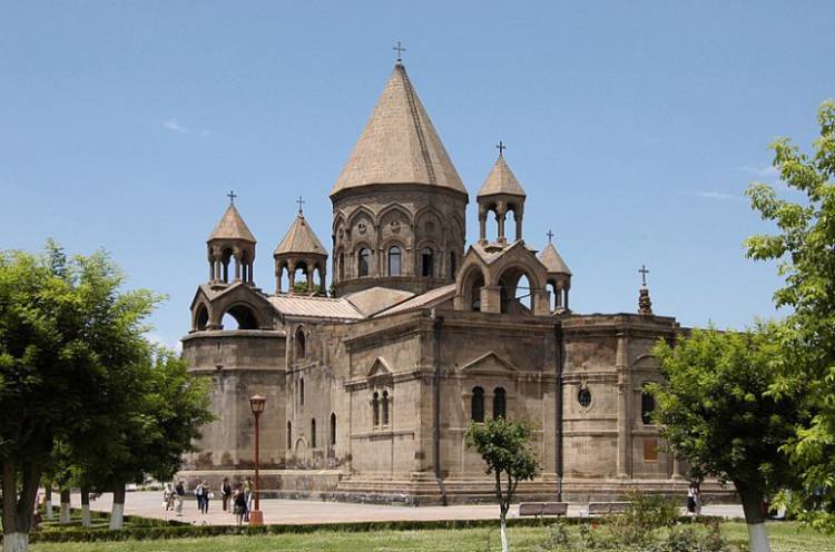 Մայր Տաճարի վերաօծման և Մյուռոնօրհնության արարողությունները տեղի կունենան սեպտեմբերի 28-ին և 29-ին (տեսանյութ)