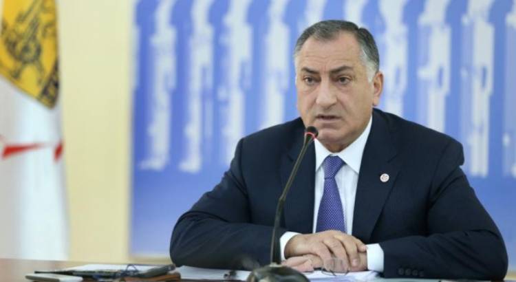 Ավագանին Կամո Արեյանին «Երեւանի պատվավոր քաղաքացի» կոչում կշնորհի՞. «Ժողովուրդ»