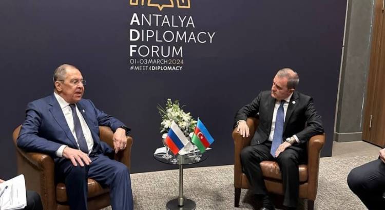 Անթալիայում հանդիպել են Ռուսաստանի և Ադրբեջանի ԱԳ նախարարները