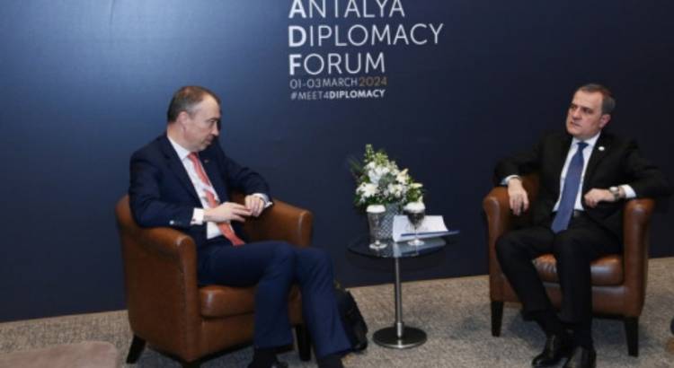 Ադրբեջանի ԱԳ նախարարն ու ԵՄ դիվանագետը քննարկել են նաև ՀՀ-Ադրբեջան հարաբերությունները․ մանրամասներ