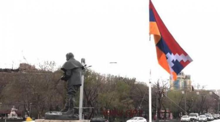 Առաջիկա ժամերին Արցախի դրոշը կրկին կտեղադրվի Ֆրանսիայի հրապարակում․ Գեղամ Մանուկյան