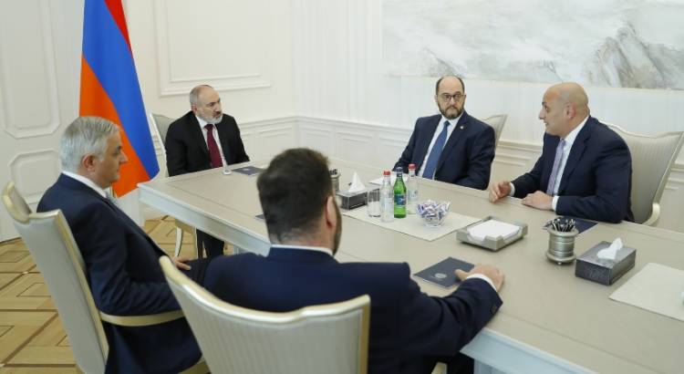 Փաշինյանն ընդունել է «ՄՏՍ-Արմենիա»-ի ղեկավարությանը