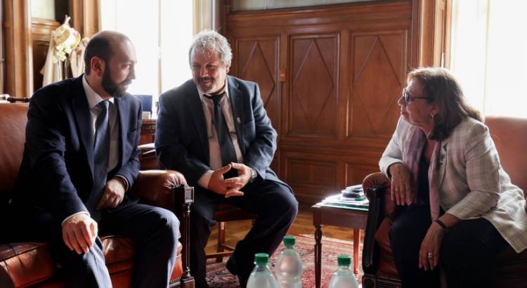 Արարատ Միրզոյանը հանդիպել է Ուրուգվայի ներկայացուցիչների պալատի նախագահի հետ