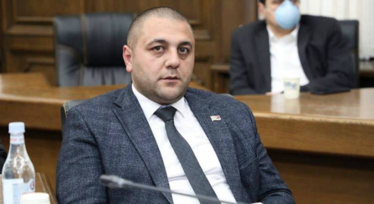 Շիրակում գործում է պետական ծառայությունների անվան տակ գործող ինքնակոչների խումբ. ՔՊ-ական
