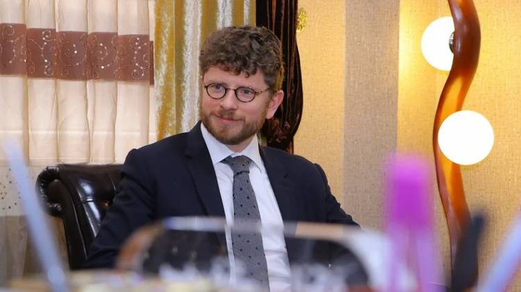 ՀՀ-ում Ֆրանսիայի դեսպան Օլիվիե Դըկոտինյին ևս հերքում է ադրբեջանական կեղծ թեզերը