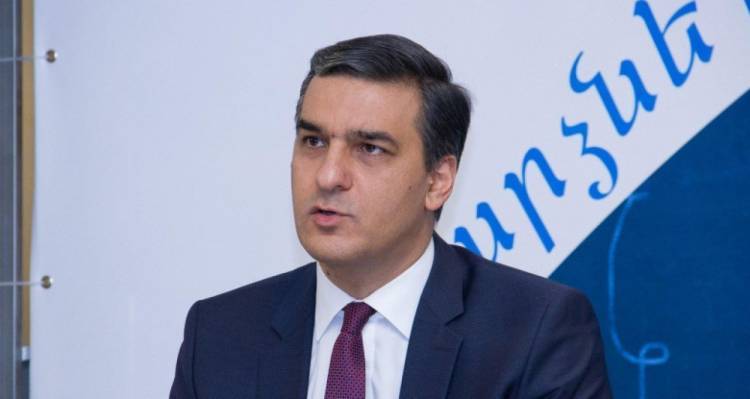 Արման Թաթոյանի հասցեին վիրավորանք ու կեղծիքներ Ադրբեջանի խորհդարանում