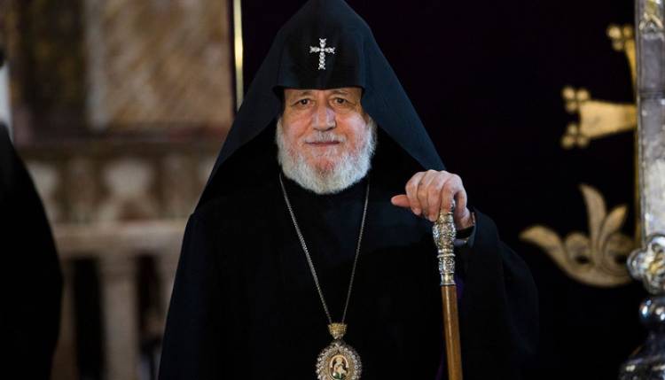 Փորձությունով լցված այս օրերին, Սուրբ Կույսին ուղղված հրեշտակի ավետիսը ձեզ համար է՝ Աստված ձեզ հետ է