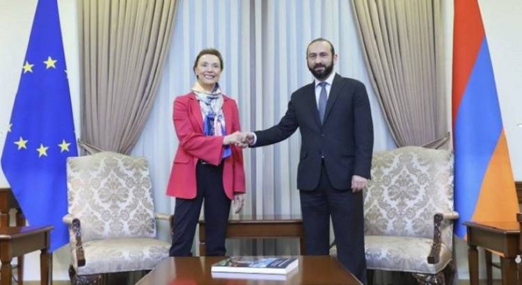 Բուրիչն այսօր հանդիպել է նաև Արարատ Միրզոյանի հետ