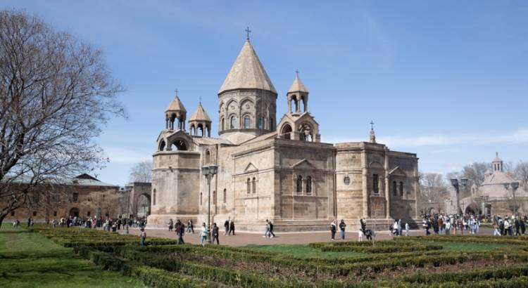 Կոչ ենք ուղղում ՀՀ իշխանություններին հրաժարվել պարտվողական գործելաոճից․ Մայր Աթոռ
