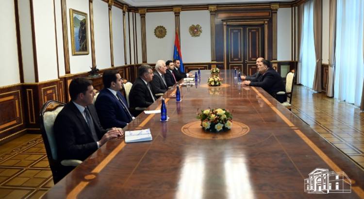 Խաչատուրյանն ընդունել է Երևանի կոնյակի գործարանի տնօրենին և Պեռնո Ռիկար Արևելյան Եվրոպայի տնօրենին