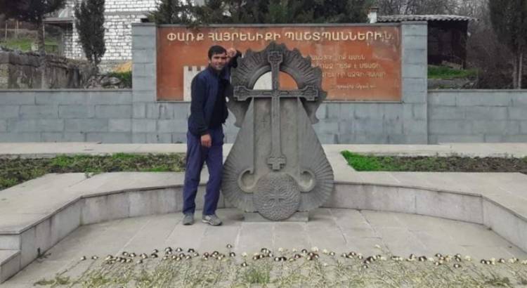 Կառլենը գիշերը երազիս եկավ, հետո պարզեցի՝ հերձել են այն ժամին, երբ տեսել եմ երազիս մեջ