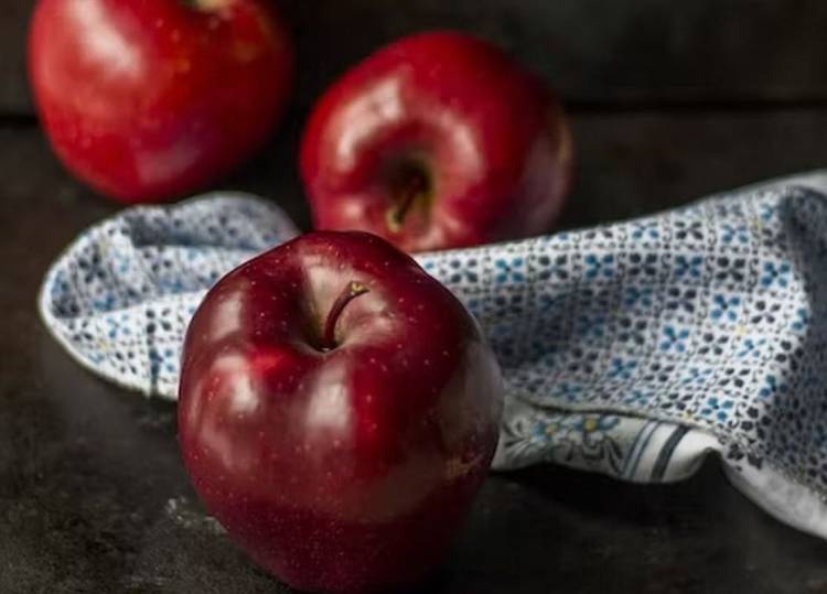 Բժիշկ Զալյոտովան բացատրել է օրական մեկ կամ երկու խնձոր ուտելու անհրաժեշտությունը