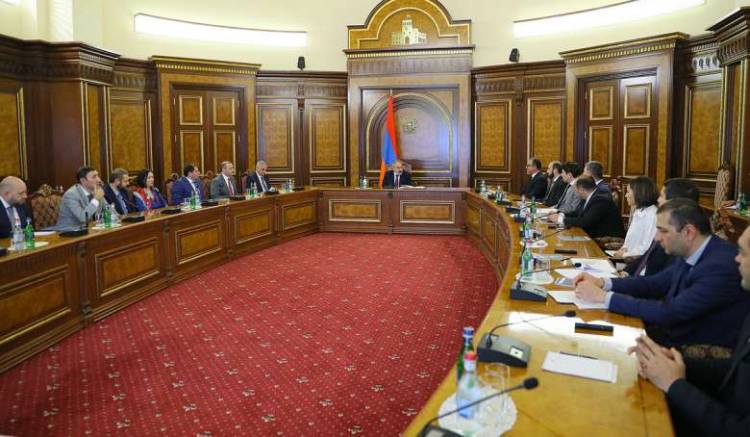 Փաշինյանի գլխավորությամբ խորհրդակցություն է տեղի ունեցել կառավարությունում