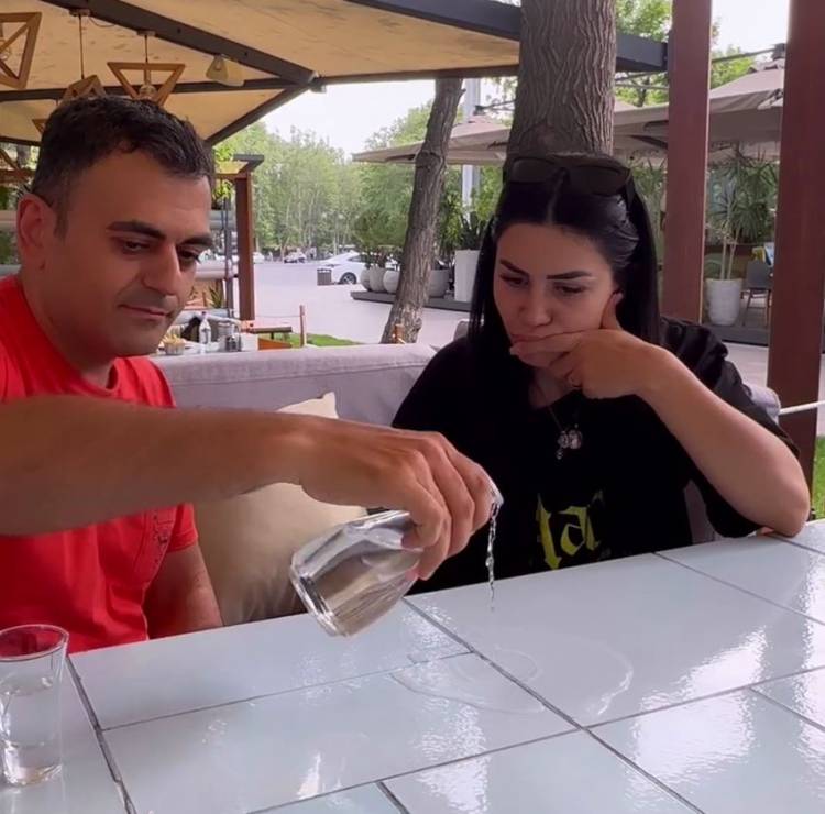 «Կրեմլի շպիոնները դավեր են նյութում»․ Անաիս Սարդարյանի և Նարեկ Մարգարյանի հումորային հոլովակը (տեսանյութ)
