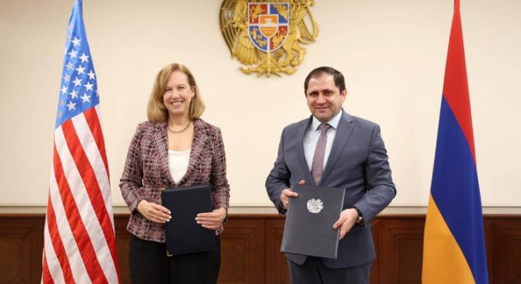 Պապիկյանն ընդունել է ԱՄՆ դեսպանին․ համաձայնություն են ստորագրել