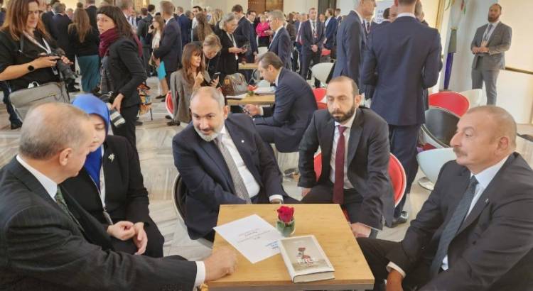Արցախի հարցը պահել օրակարգում մինչ կլինի իշխանափոխություն