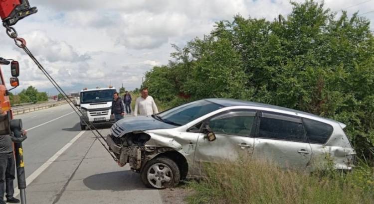 Երևան-Երասխ ճանապարհին «Toyota» է կողաշրջվել․ ի՞նչ է հայտնի