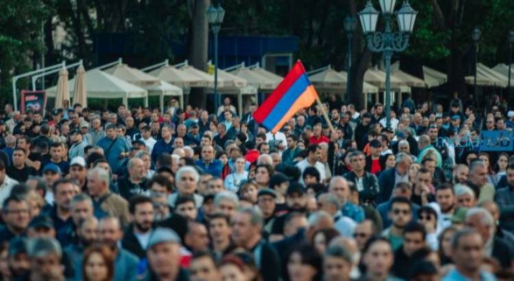 Ակցիայի մասնակիցը ստացել է ոտքի կոտրվածք․ «Հինգ իրավապաշտպանների» նախաձեռնություն