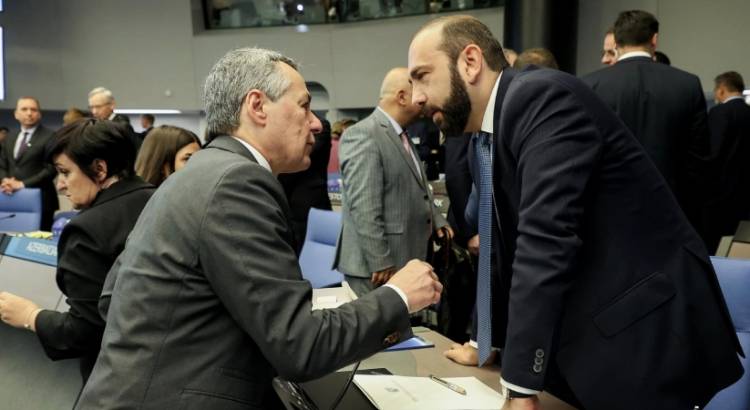 Արարատ Միրզոյանը մտքեր է փոխանակել Շվեյցարիայի ԱԳ նախարարի հետ