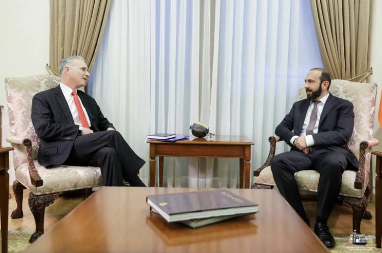 Միրզոյանն ու Բոնոն քննարկել են Հայաստան-Ադրբեջան սահմանազատման գործընթացը