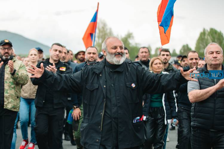 Բագրատ Սրբազանը կիրակի կհայտարարի վարչապետի թեկնածուի անունը. «Ժողովուրդ»