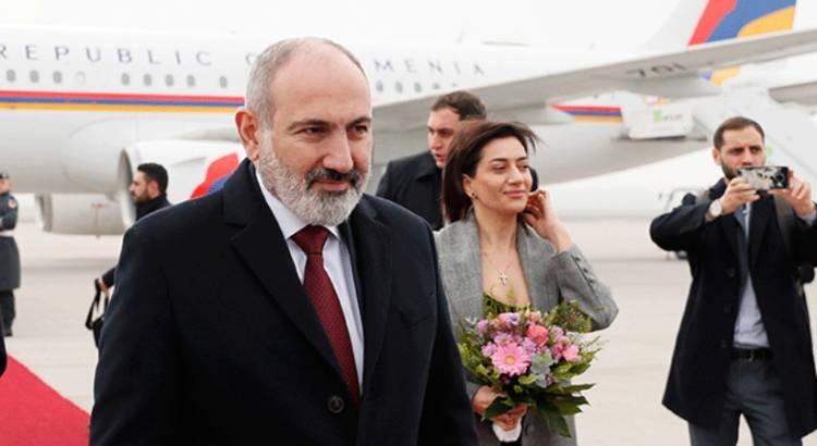 Արա, այ տատ թագավոր, գնա՜...․ Դավիթ Ամալյան