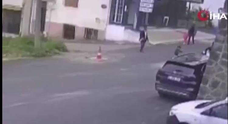 Մnտnցիկլետը hարվածել է ճանապարhnվ վազnղ 5-ամյա աղջկան․ վերջինս մաhացել է (տեսանյութ 18+)