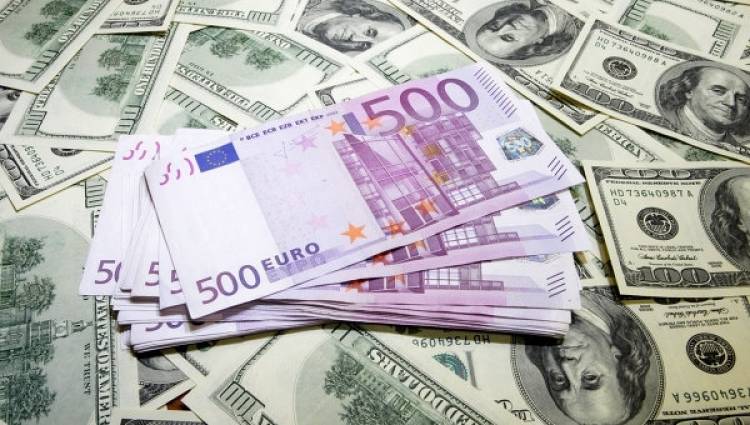 Դոլարը փոքր-ինչ թանկացել է․ փոխարժեքն՝ այսօր