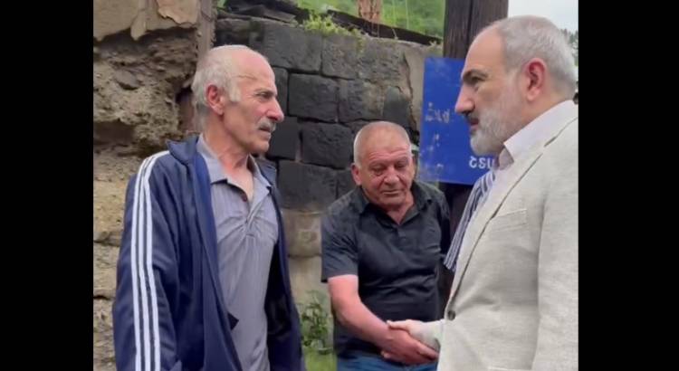 Զրուցել է Ալավերդու բնակիչների հետ (տեսանյութ)