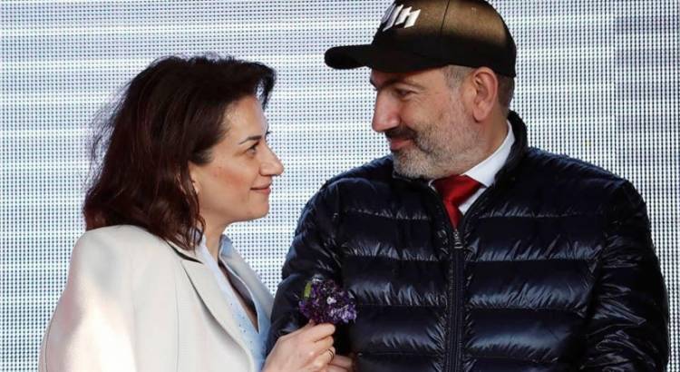 Աննա Հակոբյանը սկսել է մեծ գումարներ պահանջել խոշոր բիզնեսի ներկայացուցիչներից․ «Սրբազան պայքար»