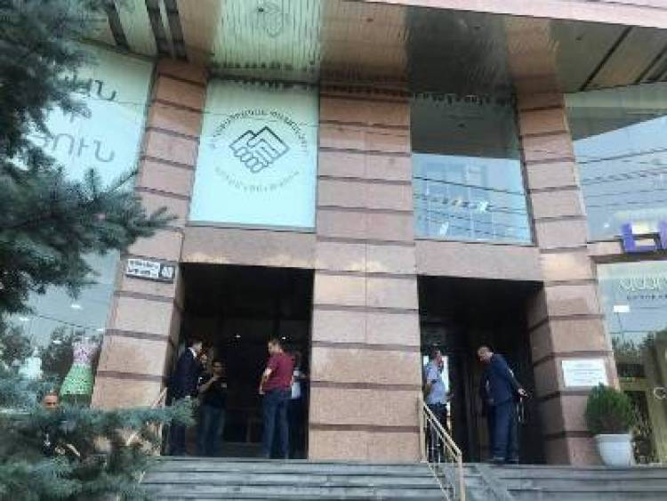 Նիկnլն այլեւս չի կարողանում թաքցնել վախերը. «Իրավունք»