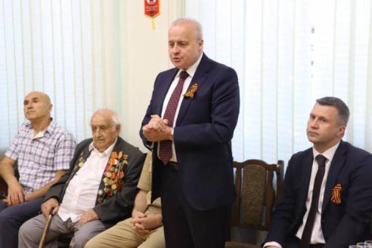 ՌԴ դեսպանը պարգևատրել է Հայրենական մեծ պատերազմում ֆաշիզմի դեմ հաղթանակած հայ վետերաններին