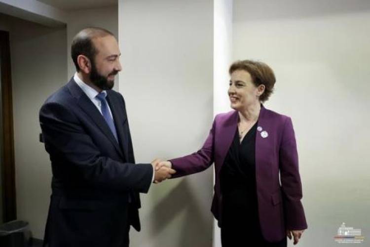 Միրզոյանը տարածաշրջանում ներկայիս իրավիճակի շուրջ զրույց է ունեցել Կոսովոյի փոխվարչապետի հետ