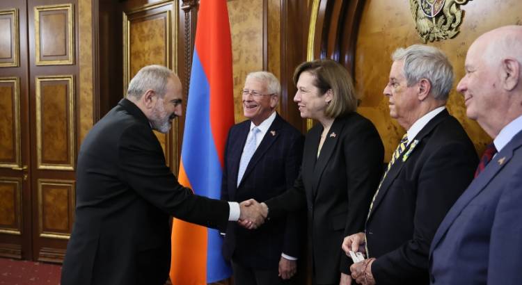 Փաշինյանն ընդունել է ԱՄՆ կոնգրեսական պատվիրակությանը