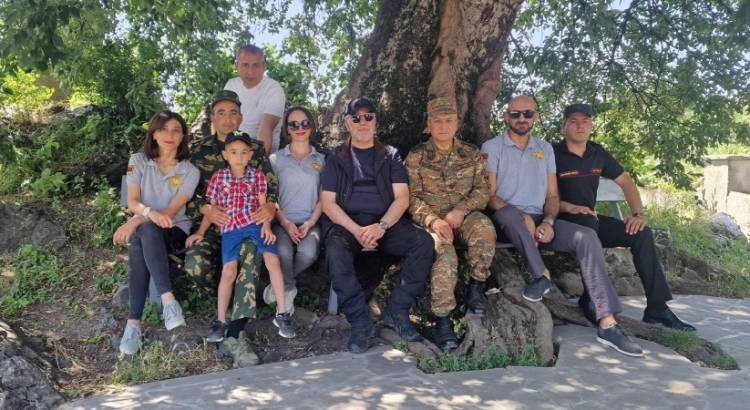 ՔՊ-ականները գողեգող եկել են Կիրանց, լուսանկարվել ու հեռացել